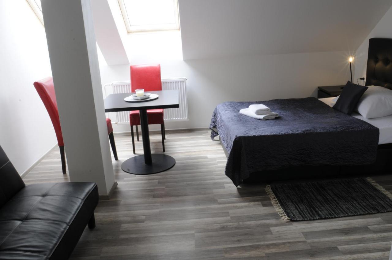 Rabie Aparthotel Prague Exterior photo